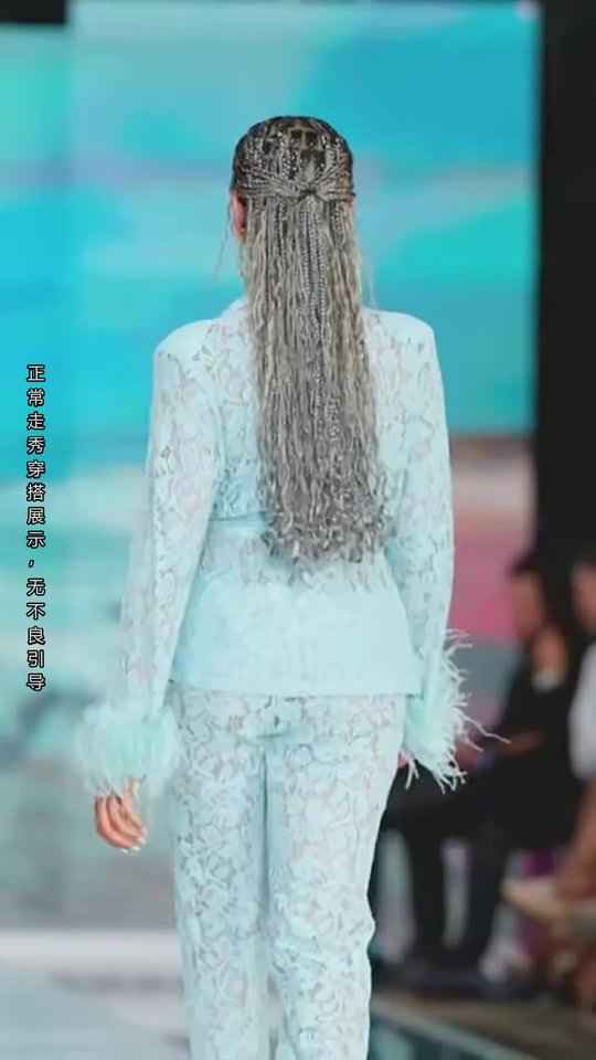 深夜漫画福利应用界面展示